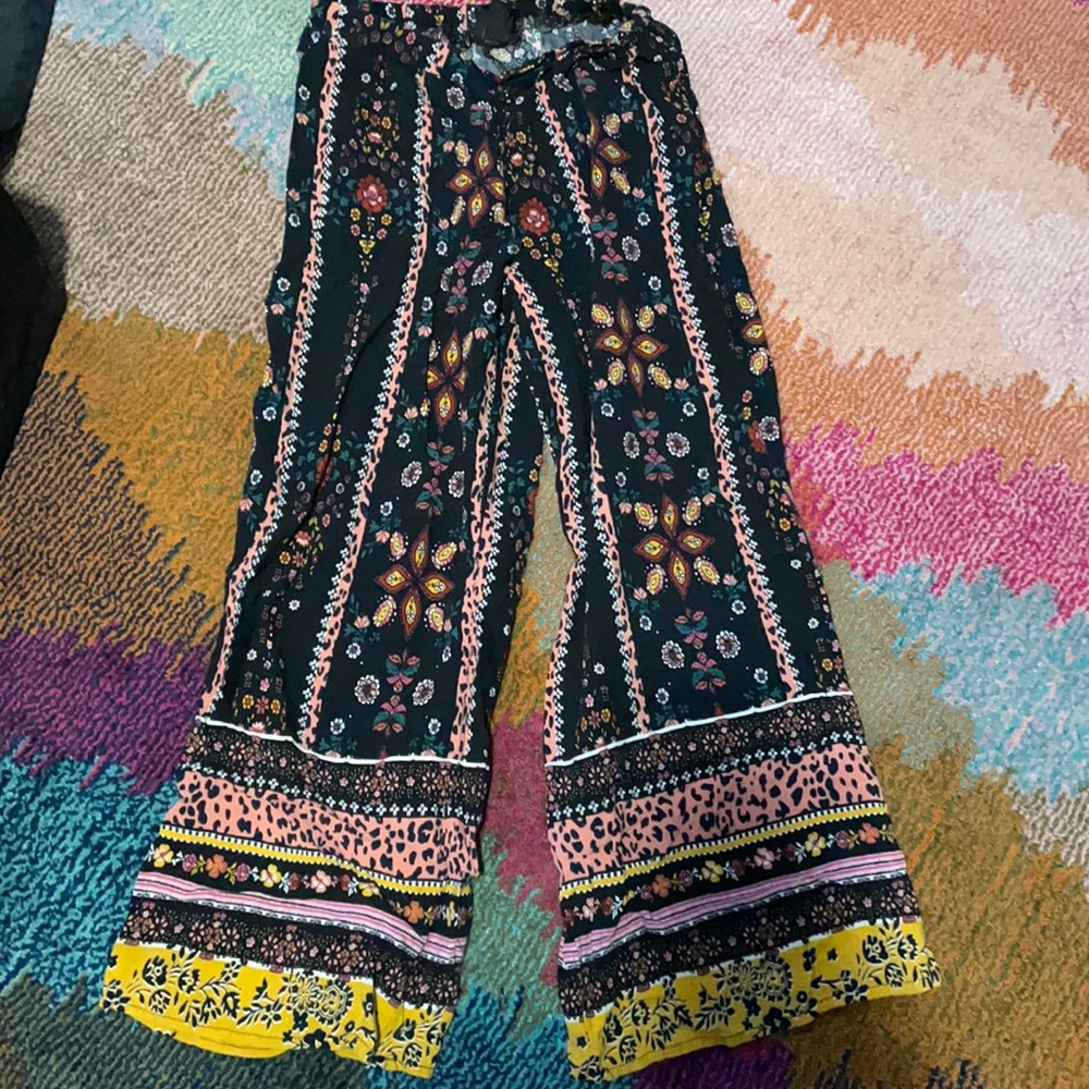 3/$10 Girls boho pants